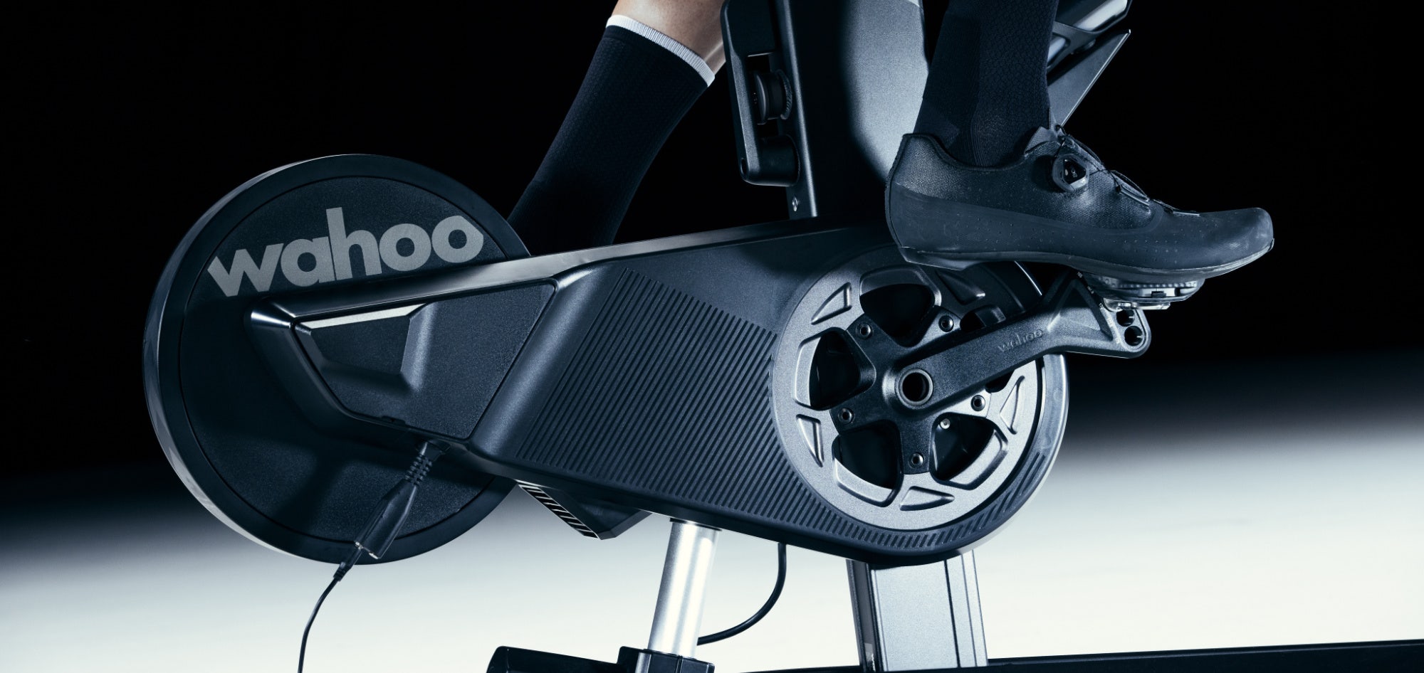 Pura Bici - Con el rodillo inteligente Wahoo KICKR, no importa la bici que  tenga, todas se pueden montar. Bici de ruta de aguja de 130mm? O Mountain  Bike de aguja de